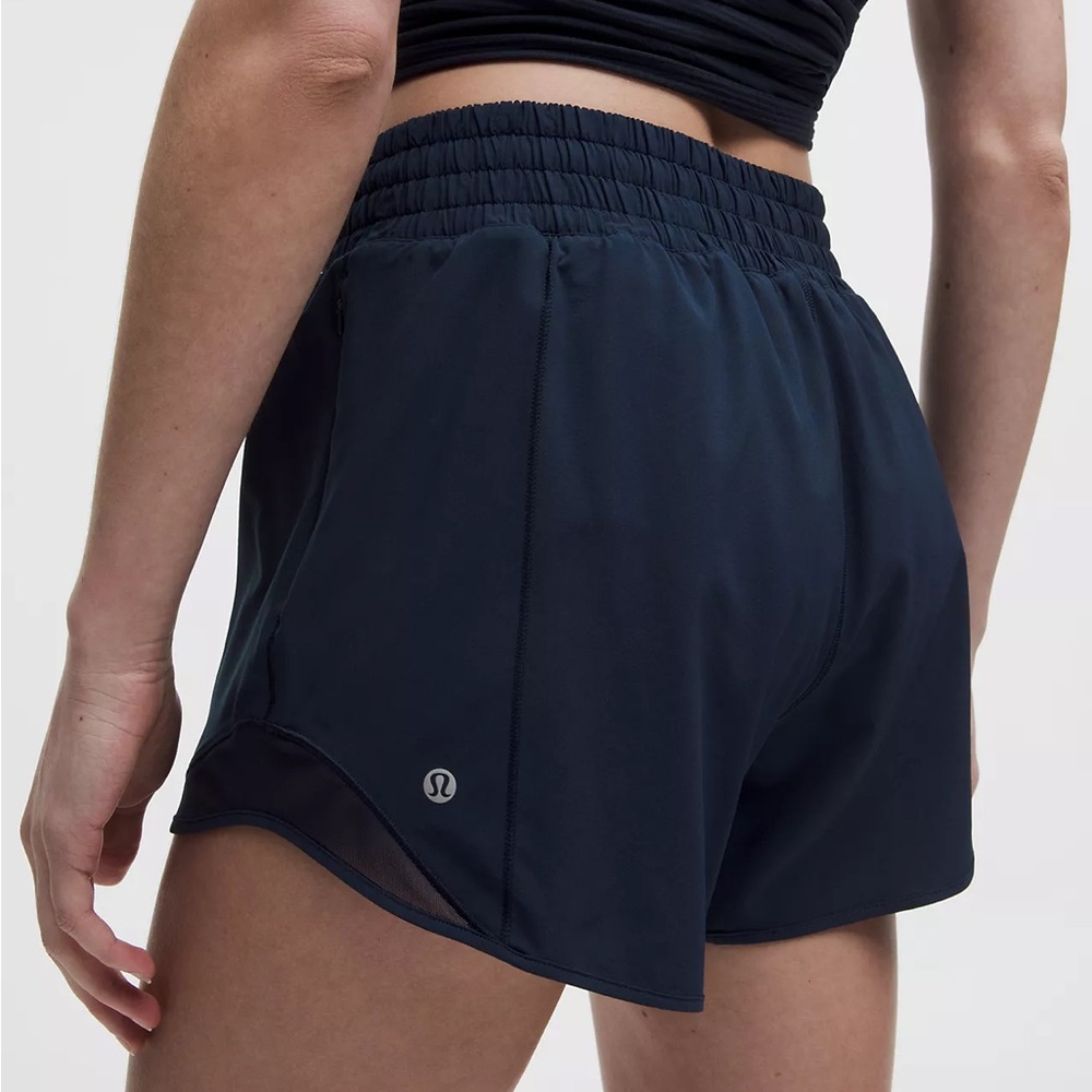 Lululemon Navy 14 Hotty Hot High-Rise Lined Short 4"